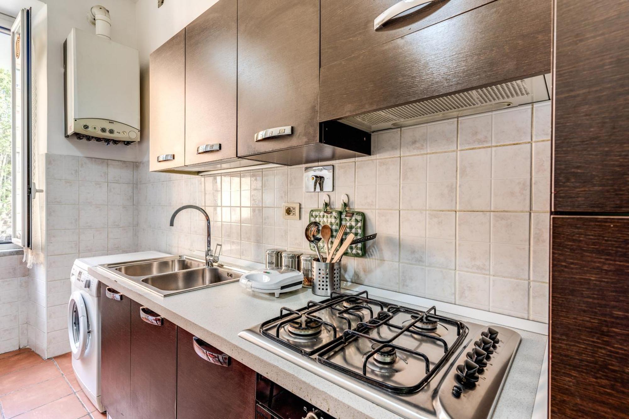רומא Lovely Flat In Testaccio מראה חיצוני תמונה